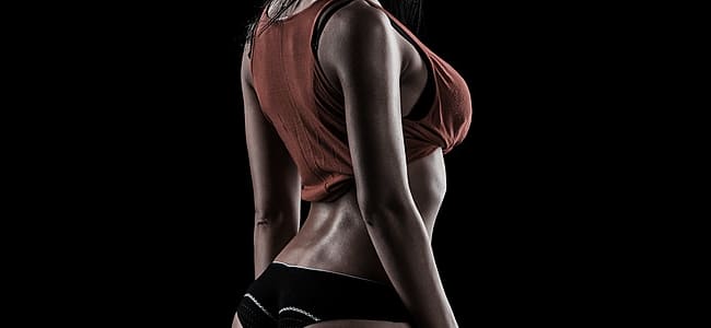 女性らしい美しい背中の筋肉の鍛え方 トレーニングナビゲーション 筋肉 筋トレ ウエイトトレーニング 背中 脇 二の腕
